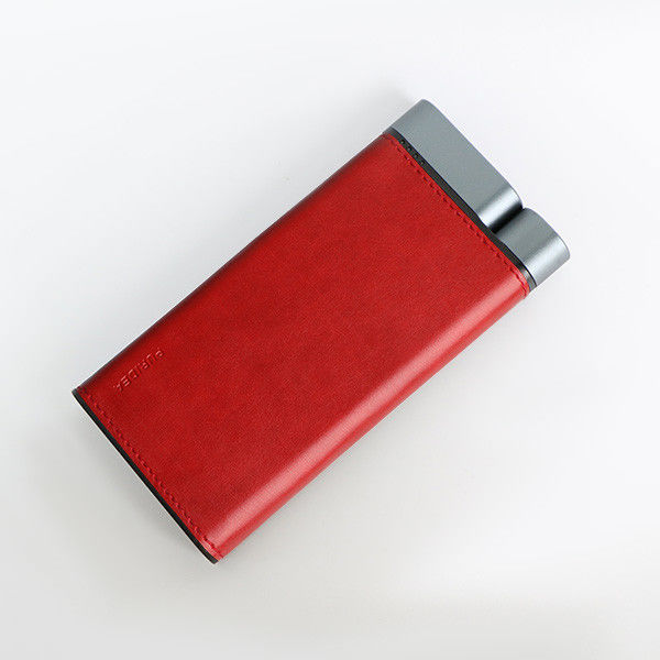 10000mAh Power Bank Finition en cuir en coque métallique 2 ports USB-A 1 ports type-C
